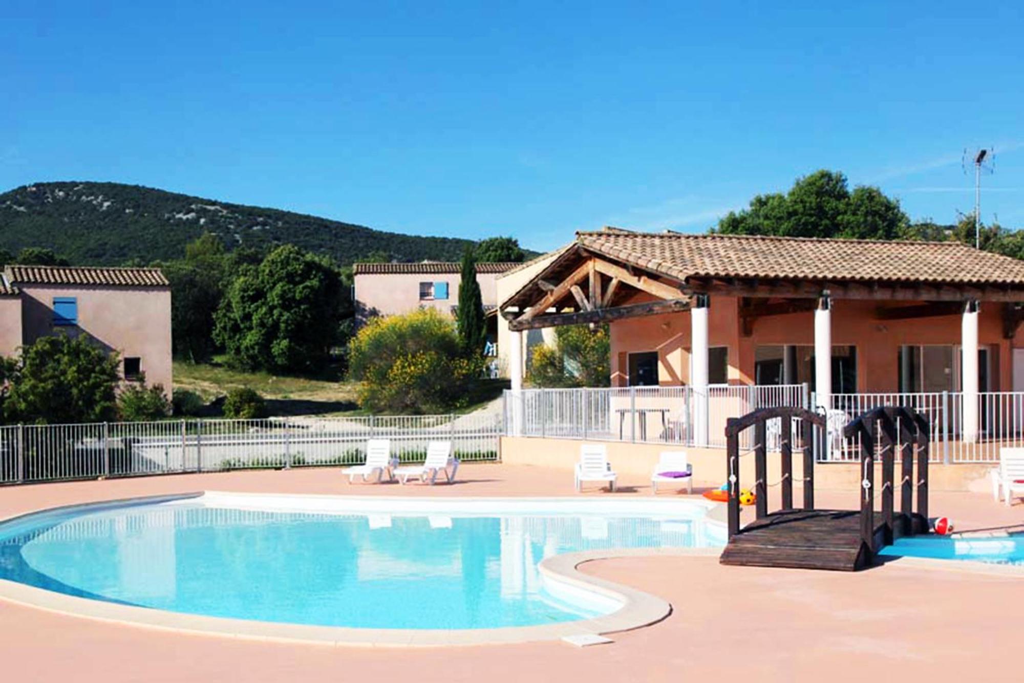 Residence Nemea Les Portes Des Cevennes Sauve Exteriör bild